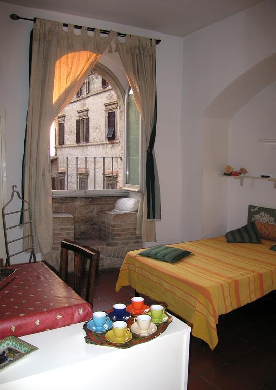 Residenza Turrena Aparthotel Perugia Szoba fotó